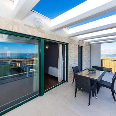Queen Beach Apartments Nin Esterno foto