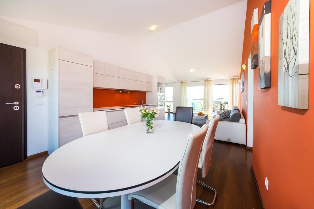 Queen Beach Apartments Nin Esterno foto